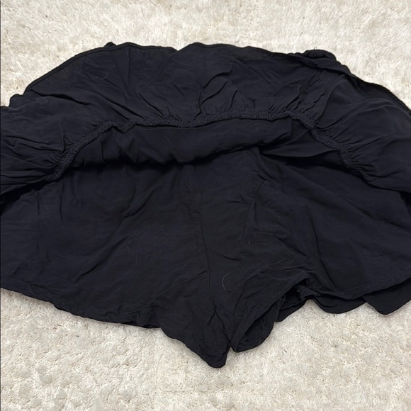 Black Ruffled Mini Skirt - Picture 3 of 4